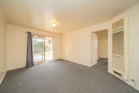 Welcome home to 74 Bellevue Drive Berwick - Photo 3