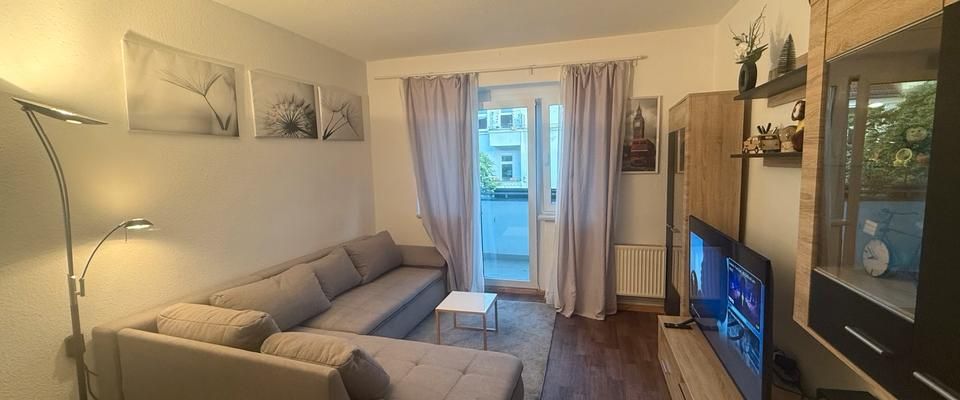 Helle und schöne Wohnung - Photo 1