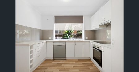 Coastal Ground-Floor Unit With Private Yard in a Block of Only Two - Photo 2