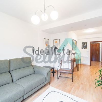 Alquiler de piso en Calle Velázquez - Photo 1