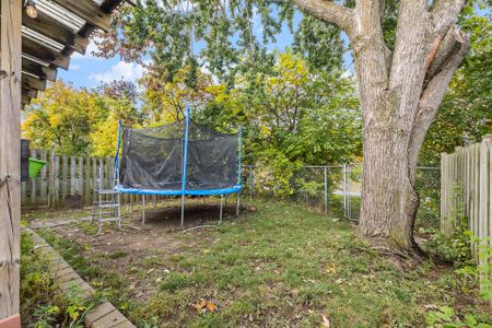 For Lease - 9 Glacier Street, Barrhaven, Ontario - Photo 3