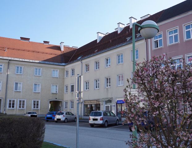 4800 Attnang, Rathausplatz 8/12 - Photo 1