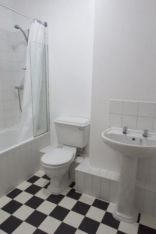 1 bedroom ground floor maisonette to rent - Photo 4