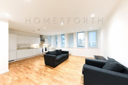 2 Bedroom Flat - Photo 2