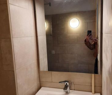 Location Appartement 3 pièces 54m² DRAGUIGNAN 83300 - Photo 5