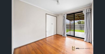 11 Bickford Close, Tullamarine, Vic 3043 - Photo 3