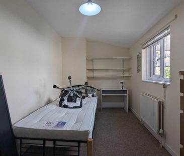 5 bedroom terraced house to rent - Photo 5