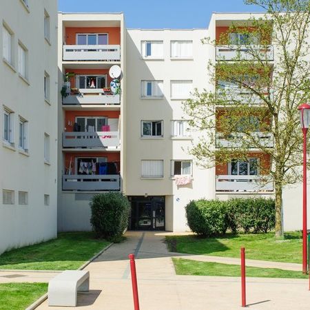 À louer Appartement T4 82.16 m - Photo 4