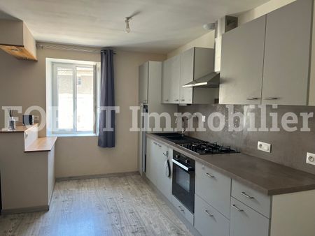 Location Appartement 2 pièces 48m² LAMASTRE 07270 - Photo 5