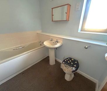 Gordon Court, Cambs, Wisbech - Photo 6