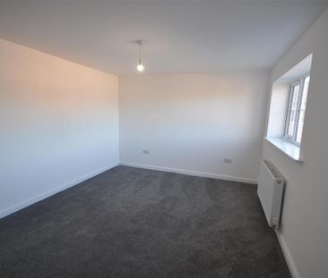1 bedroom penthouse to rent - Photo 5