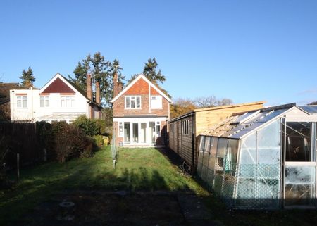 Mayford, Woking - Photo 3