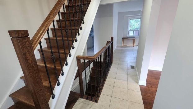 For Lease - 42 Cartier Crescent, Richmond Hill, Ontario - Photo 1