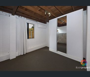 Beautifully presented family home - Photo 3