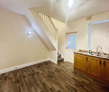 2 bedroom terraced house to rent - Photo 6