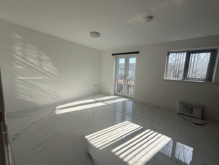 2 bedroom flat to rent - Photo 3