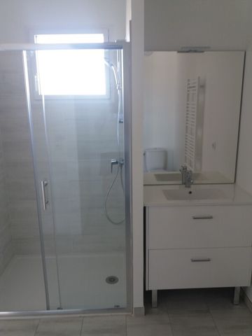 Location Appartement 2 pièces 42m² ST JEAN DE BRAYE 45800 - Photo 4