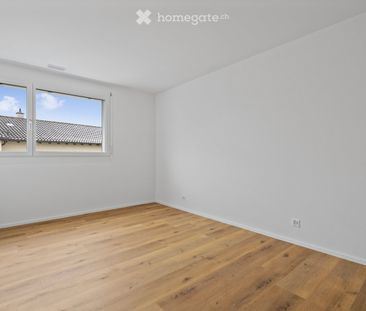 Moderne 3.5-Zimmer-Neubau-Wohnung direkt beim Bahnhof Kapf - Photo 3