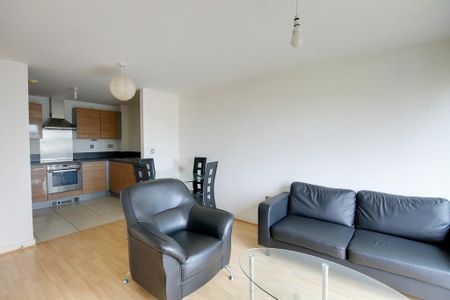 2 bedroom flat to rent - Photo 5