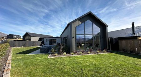 Spacious home in popular Hanley's Farm - Photo 3