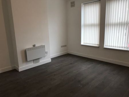2 Bed Maisonette, Austhorpe Road, LS15 - Photo 2