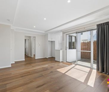 LIFESTYLE LIVING - Photo 2