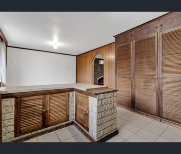 Room For The Whole Family! - Photo 6