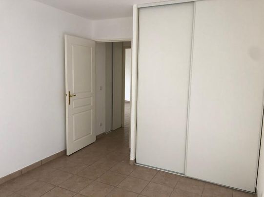 Location Appartement 2 pièces 51m² THONON LES BAINS 74200 - Photo 1