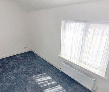 2 bed terrace to rent in SR8 - Photo 2