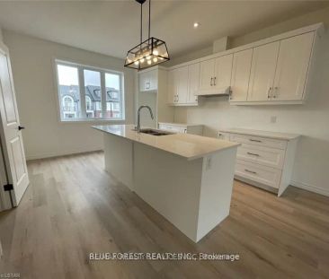 2545 Meadowlands Way #28 - Photo 4