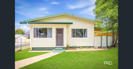 Character and Charm - Photo 2