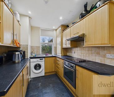 1 bedroom in a house share to rent - Photo 2