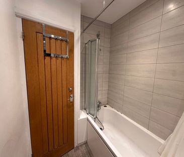 Room in a Shared House, Stanford Road, LU2 - Photo 2