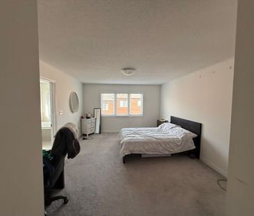 For Lease - 7 Twinflower Lane, Richmond Hill, Ontario - Photo 1