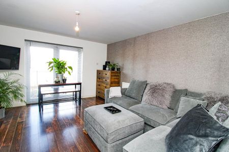 2 bedroom terraced house to rent - Photo 4