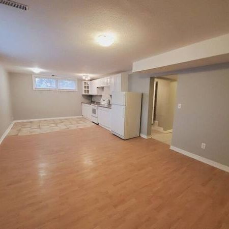 2 bed 1 ba in Central City Kelowna, blocks from Downtown - Photo 3