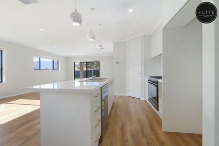 20 Balcombe Avenue, Leneva - Photo 5