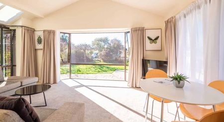 Sunny, modern 2BR Home in Mapua! - Photo 3