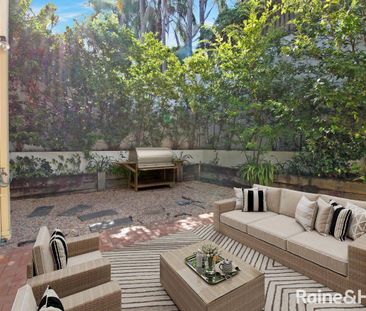 Ultra-Convenient Three Bedroom Townhouse - Close to UQ! - Photo 1