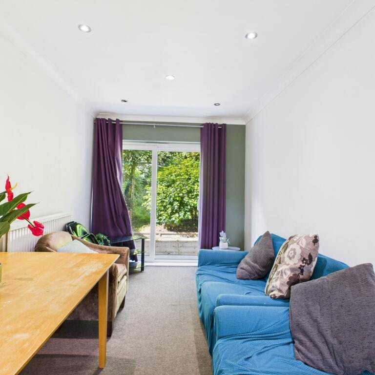 Howlett Drive, Norwich - Photo 1