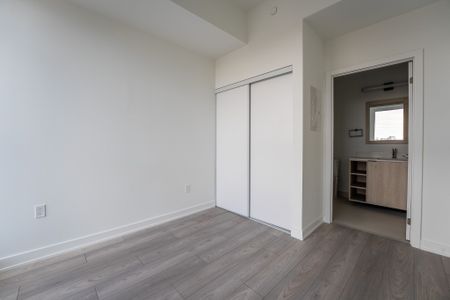 For Lease - 1007 THE QUEENSWAY Avenue Unit# 603, Toronto, Ontario - Photo 2