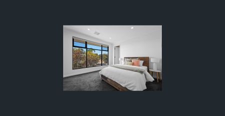 Near new and spacious home in quiet location - Photo 3