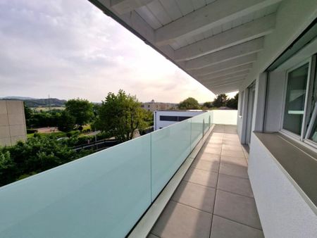 LUMINOUS, STATELY, IN THE ATIC - Foto 5