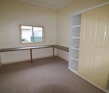 AMAZING FAMILY HOME!! - Photo 6