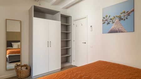 1-bedroom apartment for rent in El Raval, bills included - Photo 5