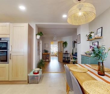 3 bedroom terraced house to rent - Photo 2