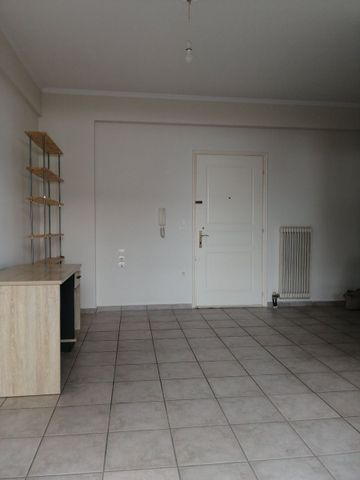 Studio/Γκαρσονιέρα για ενοικίαση Πάτρα - Photo 4