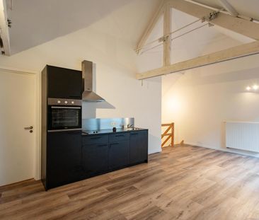 Authentiek 2-SLK duplex-appartement met terras in historisch pakhuis - Photo 2