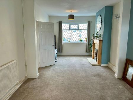 3 bedroom terraced house to rent - Photo 5