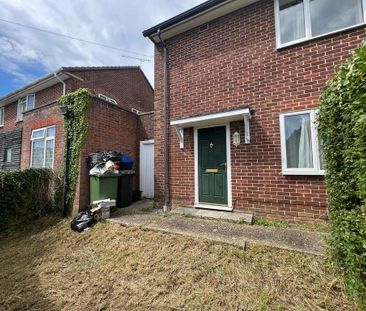 4 bedroom semi-detached house to rent - Photo 5
